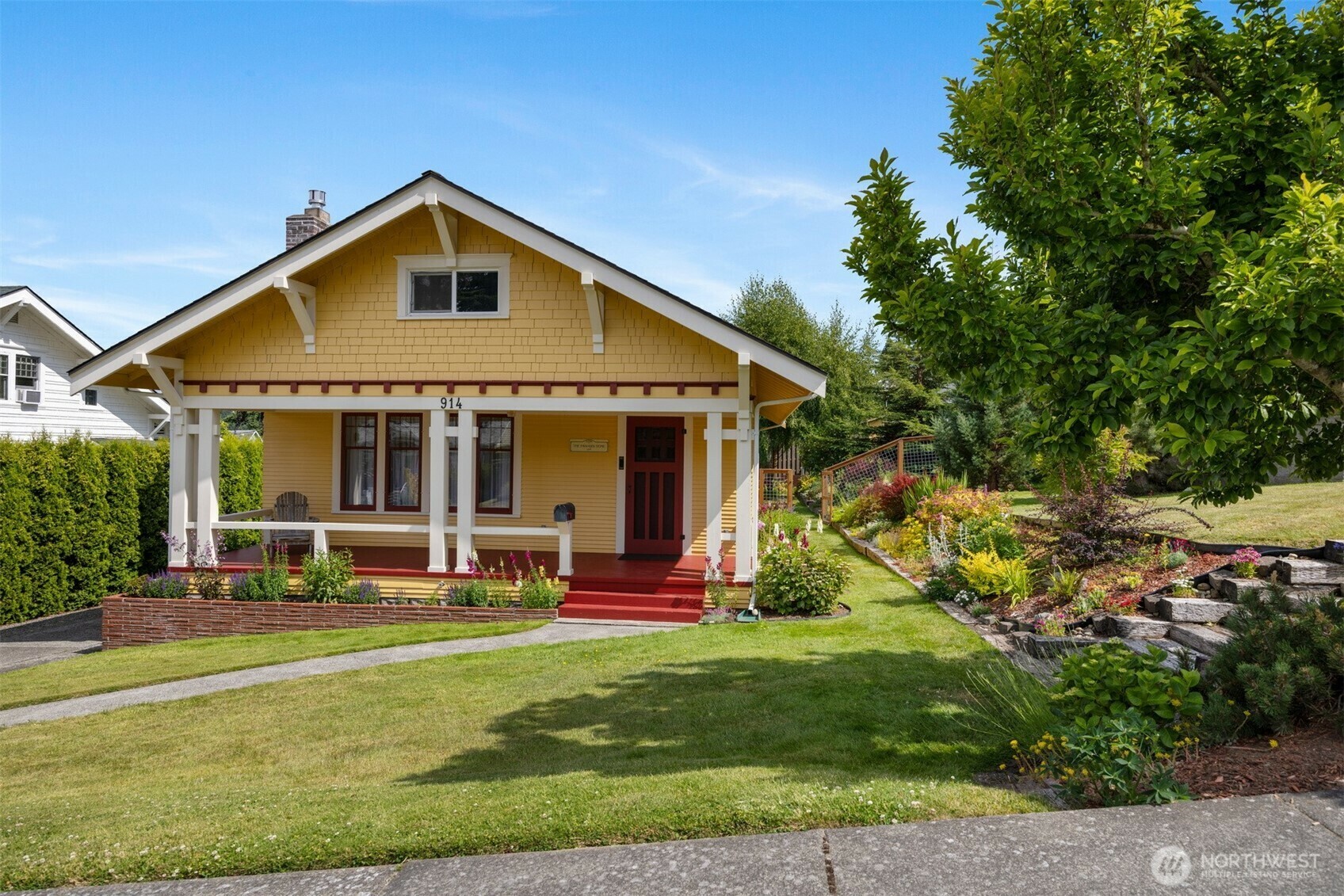 Property Photo:  914  Liberty Street  WA 98225 