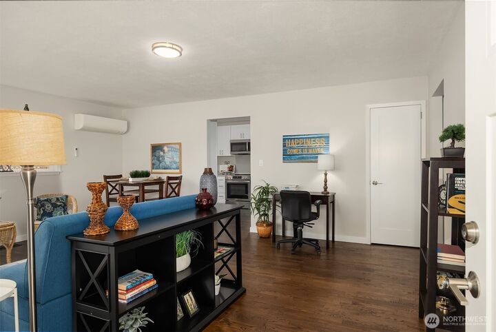 Property Photo: 7337 19th Avenue SW WA 98106