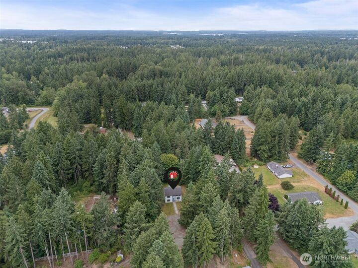 Property Photo: 21112 129th Avenue E WA 98338