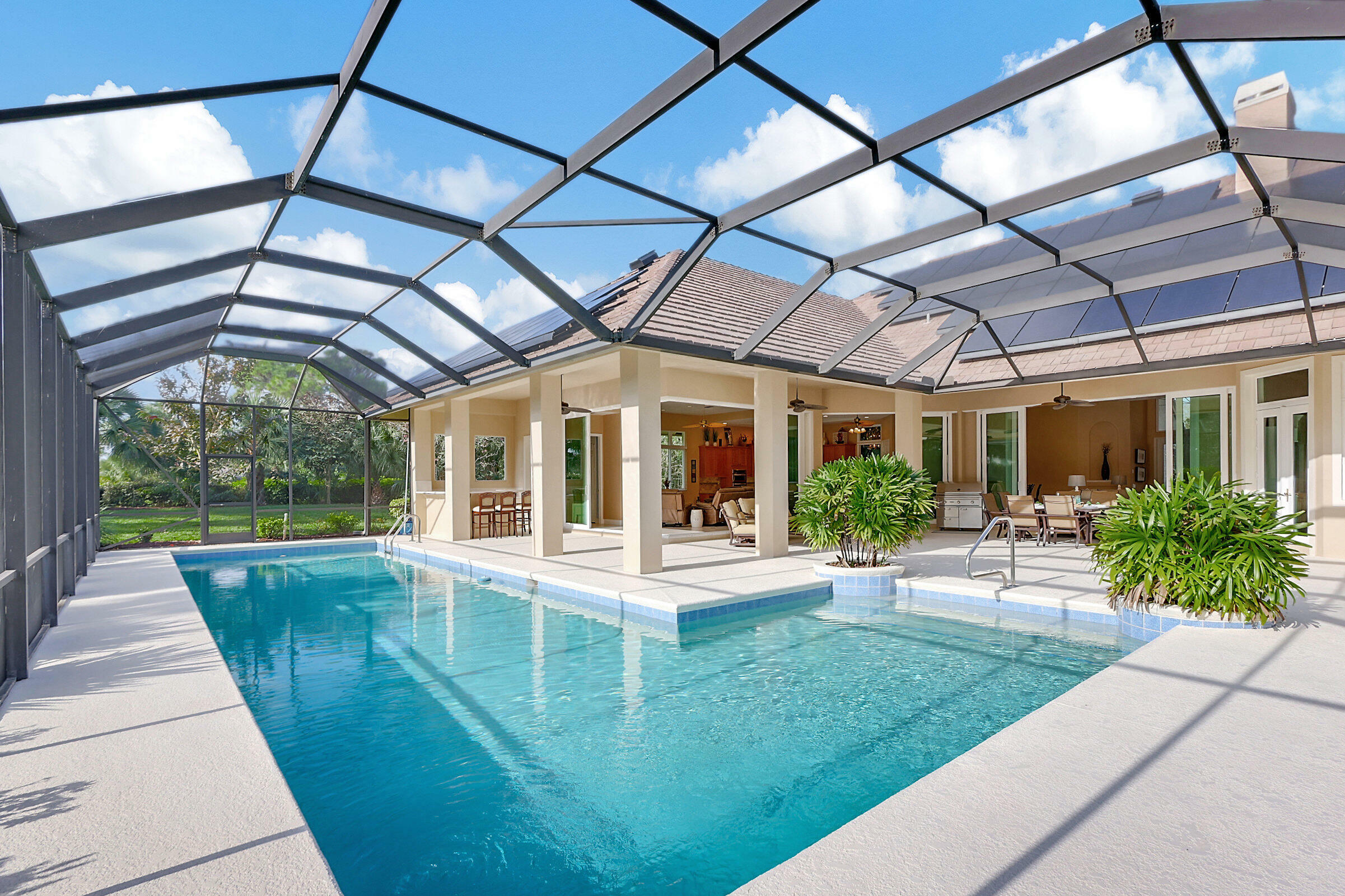 Property Photo: 5906 SE Congressional Place FL 34997