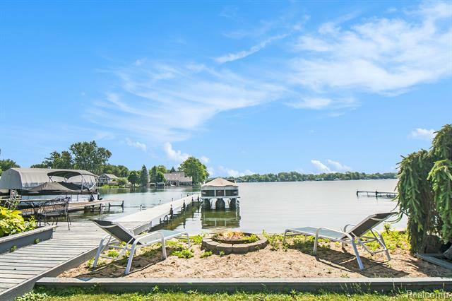 Property Photo:  11501 Torrey Road  MI 48430 