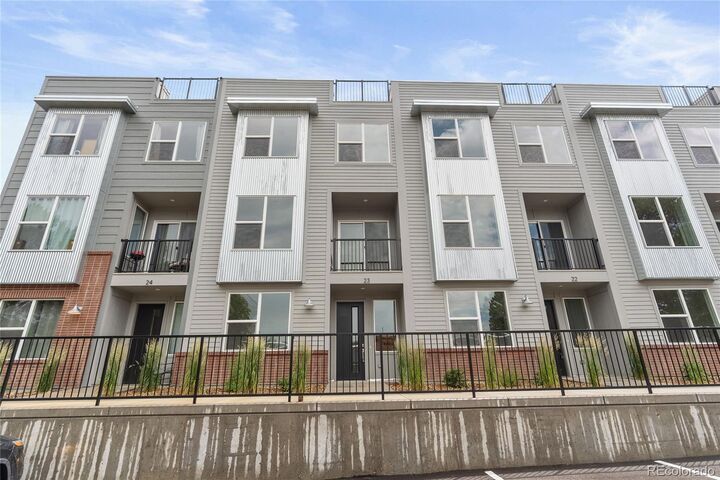 Property Photo: 8711 E Hampden Avenue 21 CO 80231