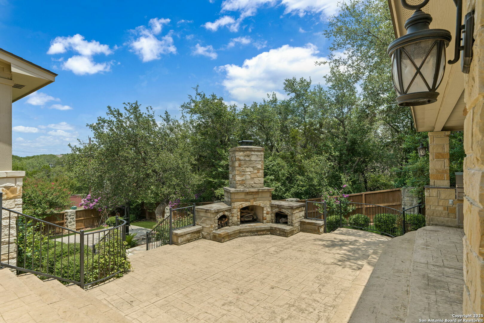 Property Photo: 18726 Keegans Bluff TX 78258