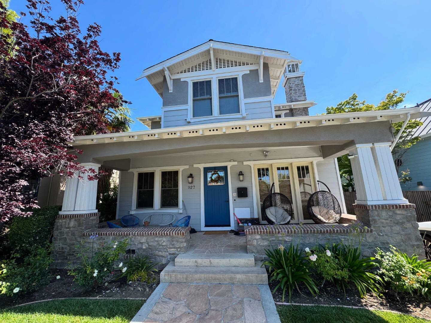 Property Photo: 927 Ramona CA 94301