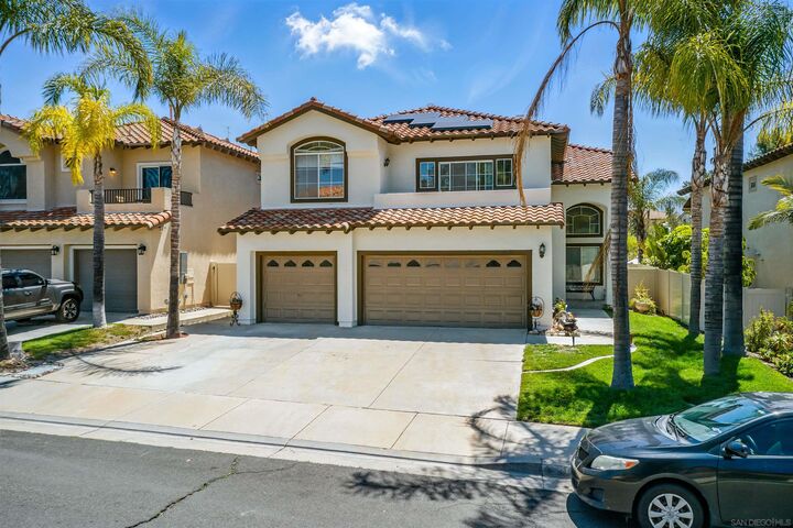 Property Photo:  45038 Camino Veste  CA 92592 