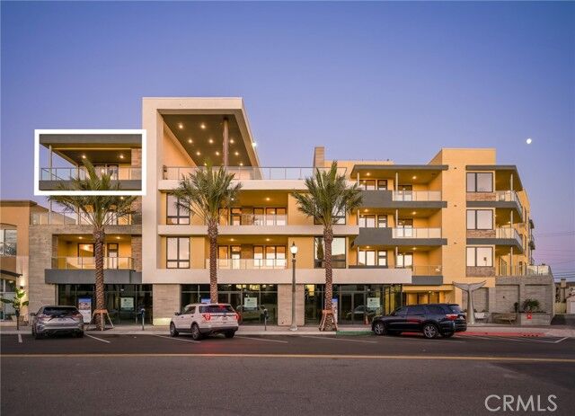 Property Photo:  414 Main Street 430  CA 92648 