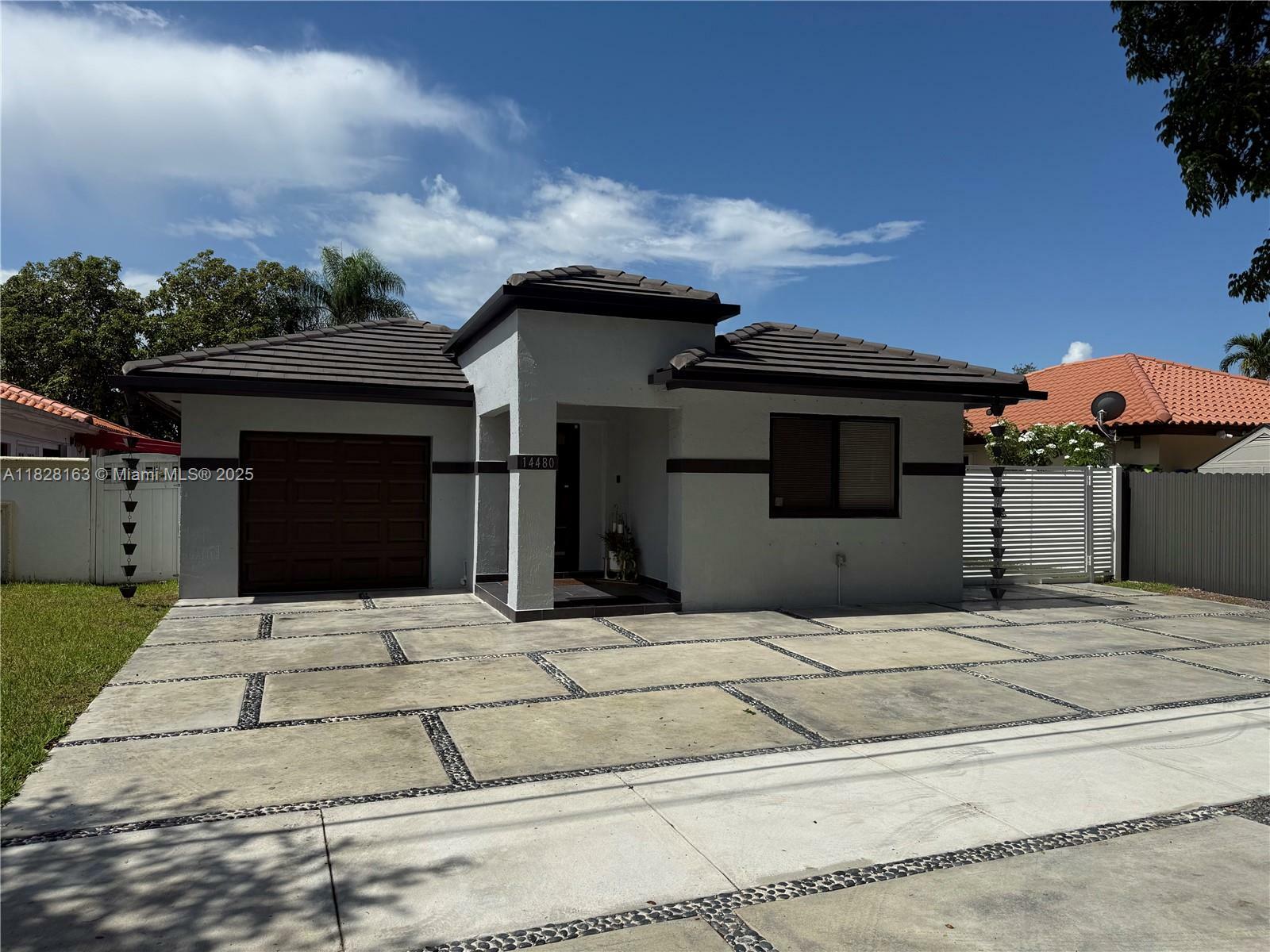 Property Photo: 14480 SW 112th St FL 33186
