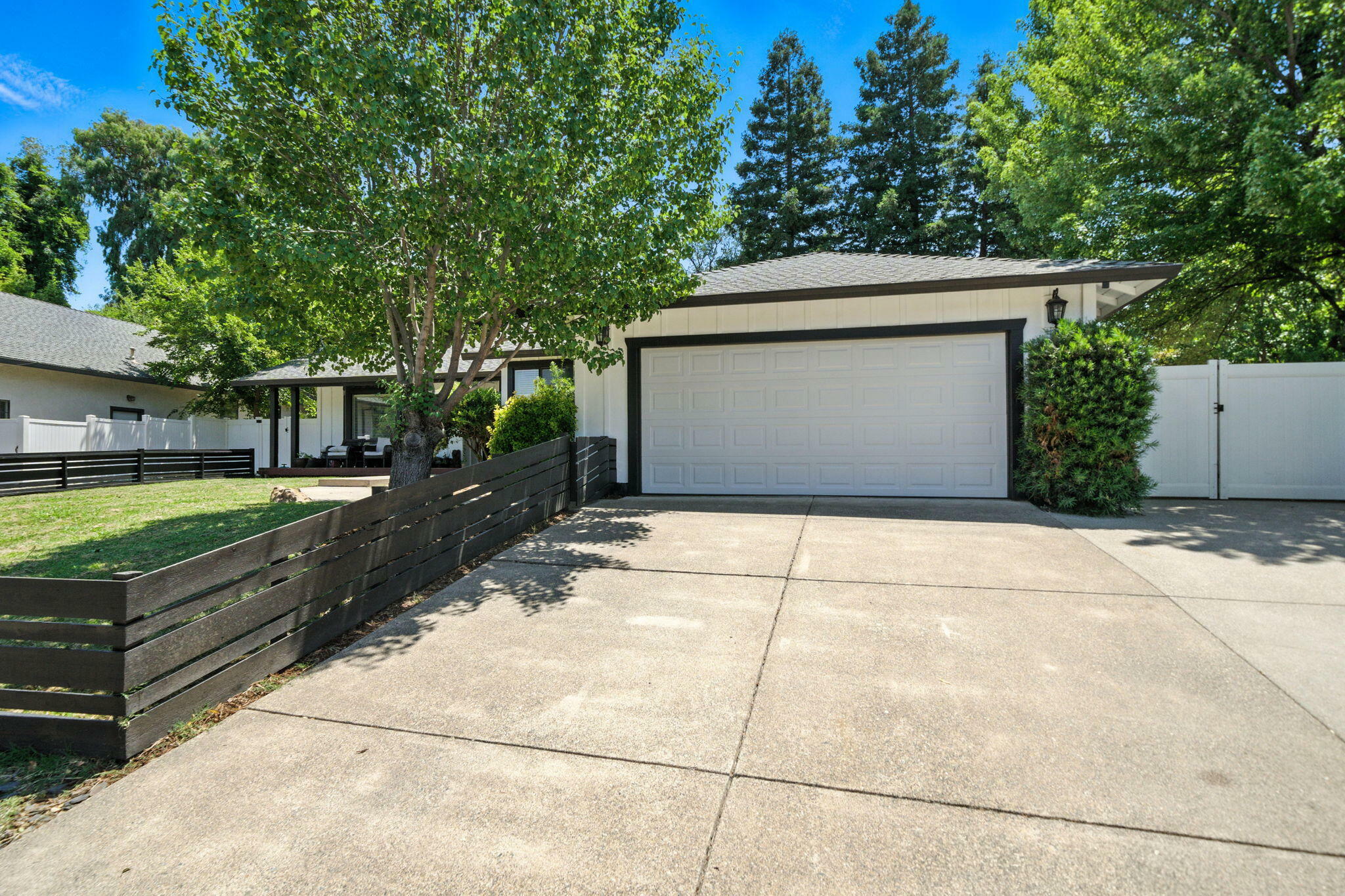 Property Photo: 1683 Lakeside Drive CA 96001