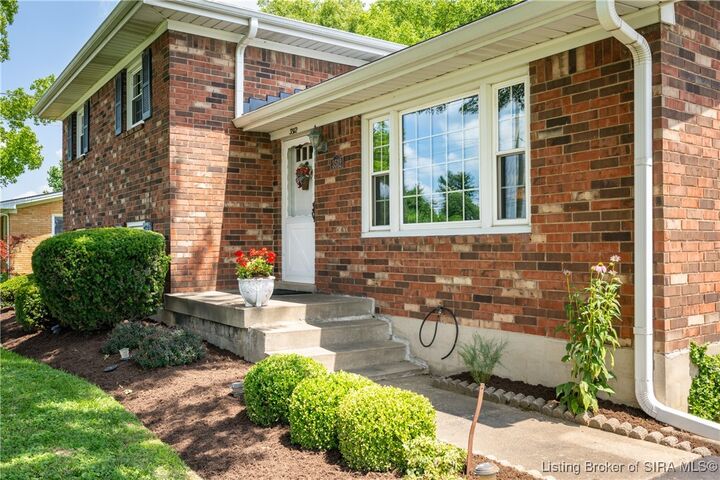 Property Photo: 3512 Holmans Lane IN 47130
