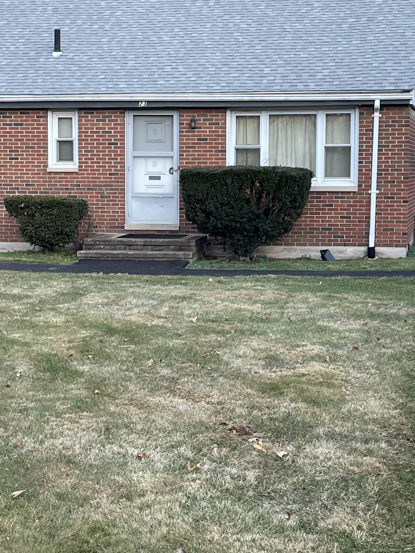 Property Photo: 21 Hartford Avenue 26 CT 06111