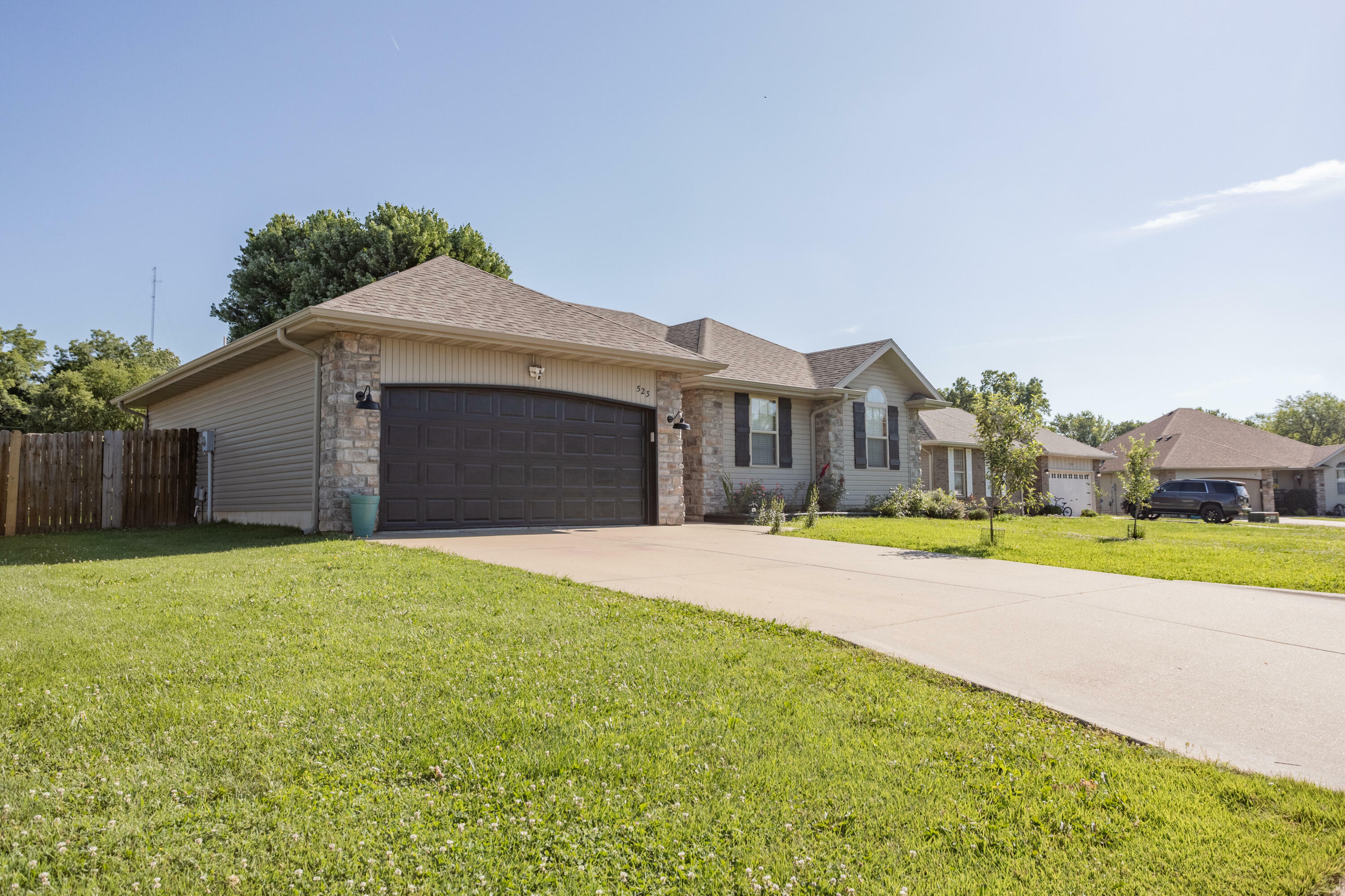Property Photo: 523 W Logan Street MO 65738