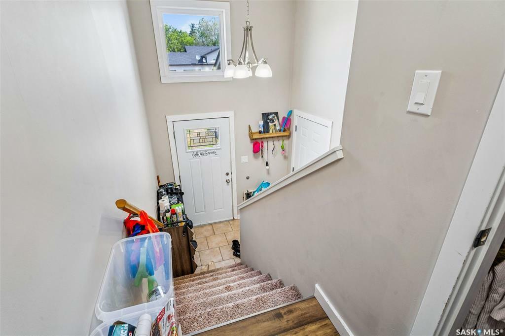 Property Photo:  893 5th Street E  SK S6V 2L6 