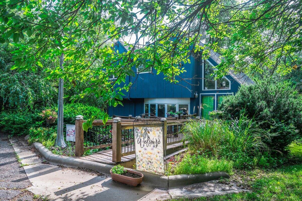 Property Photo: 605 Ridge Rd N IA 51503