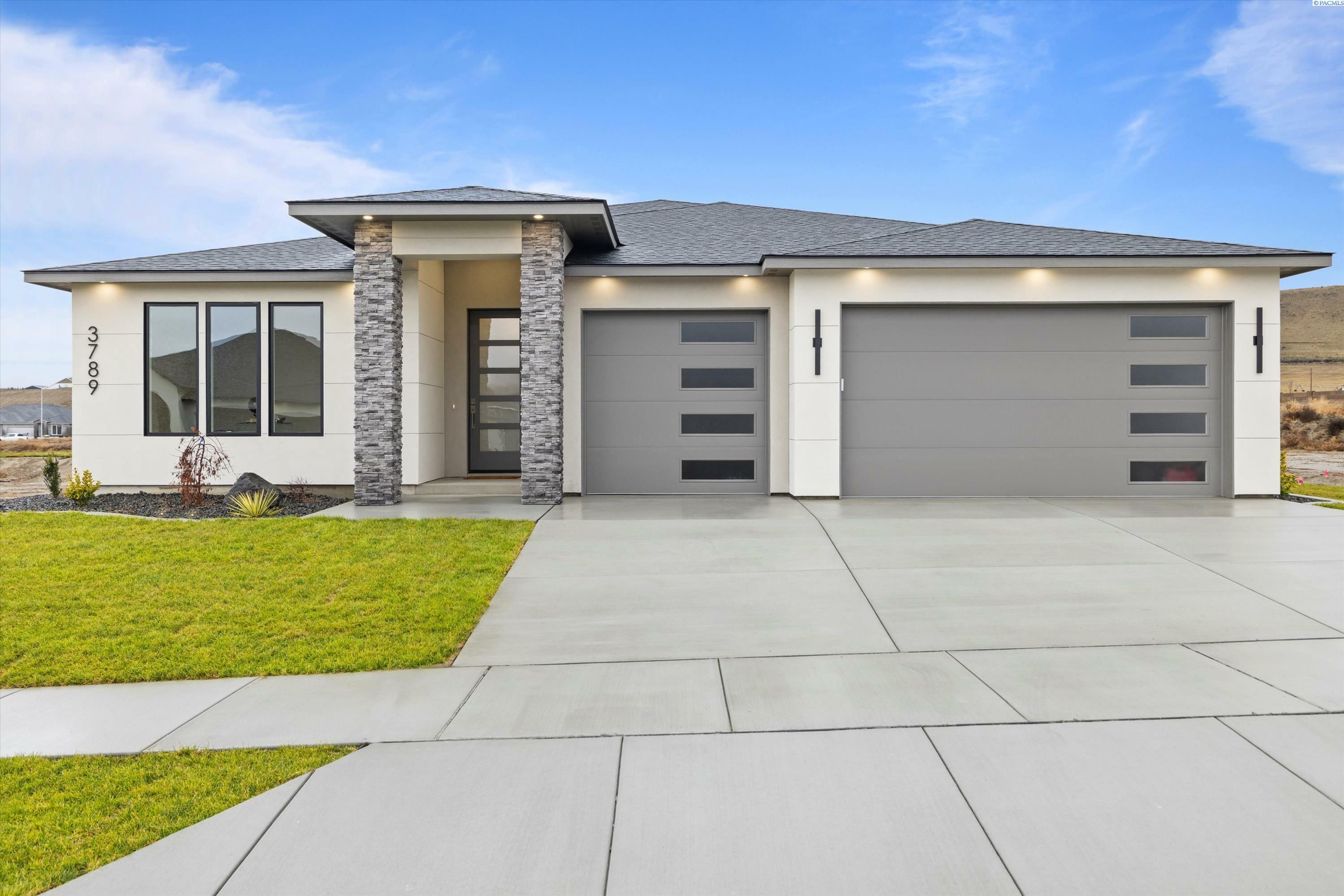 Property Photo: 3789 Boxberger WA 99352