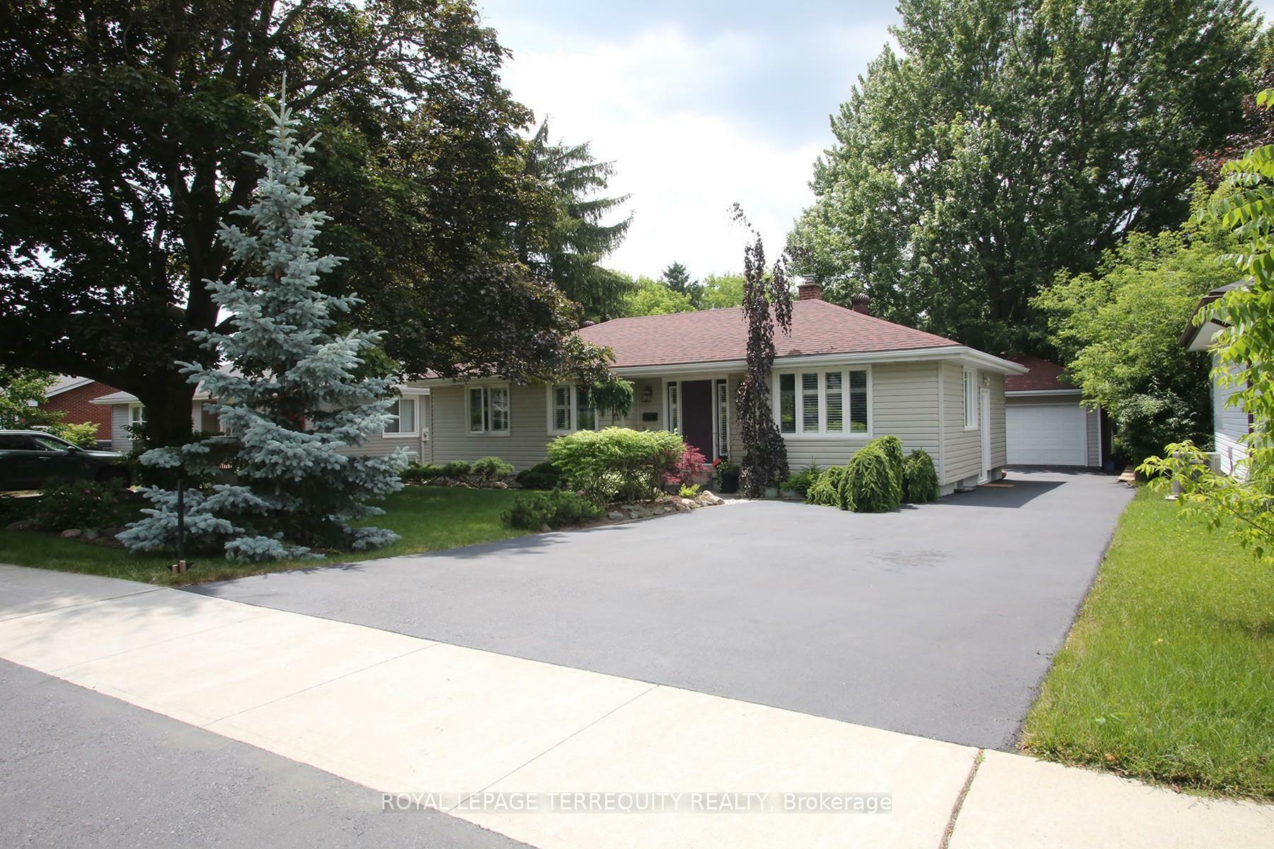 Property Photo: 208 Craydon Road ON L1N 2B6