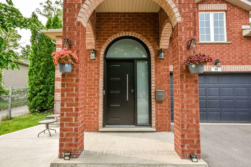 Photo de la propriété:  56 Monique Crescent  ON L4M 6Y4 