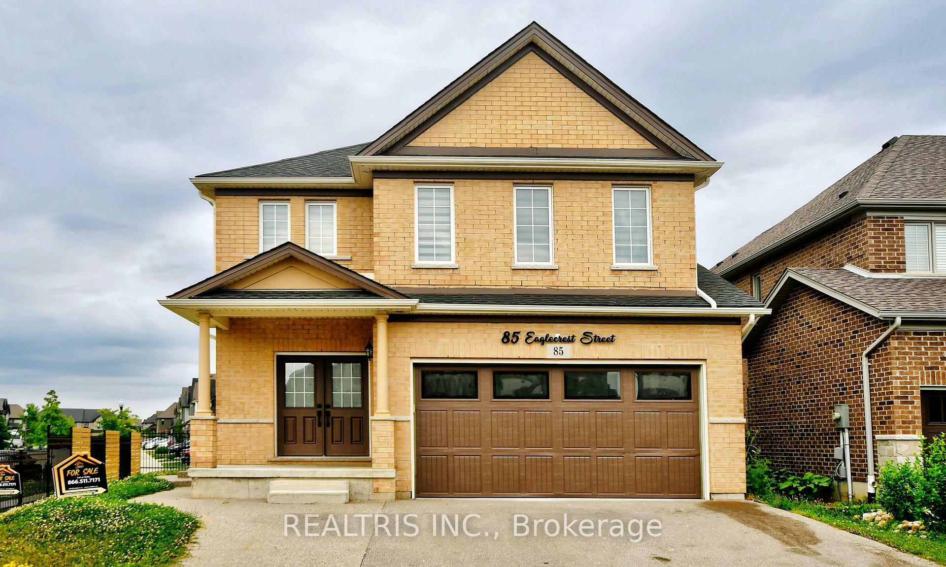 Property Photo: 85 Eaglecrest Street ON N2K 0C7