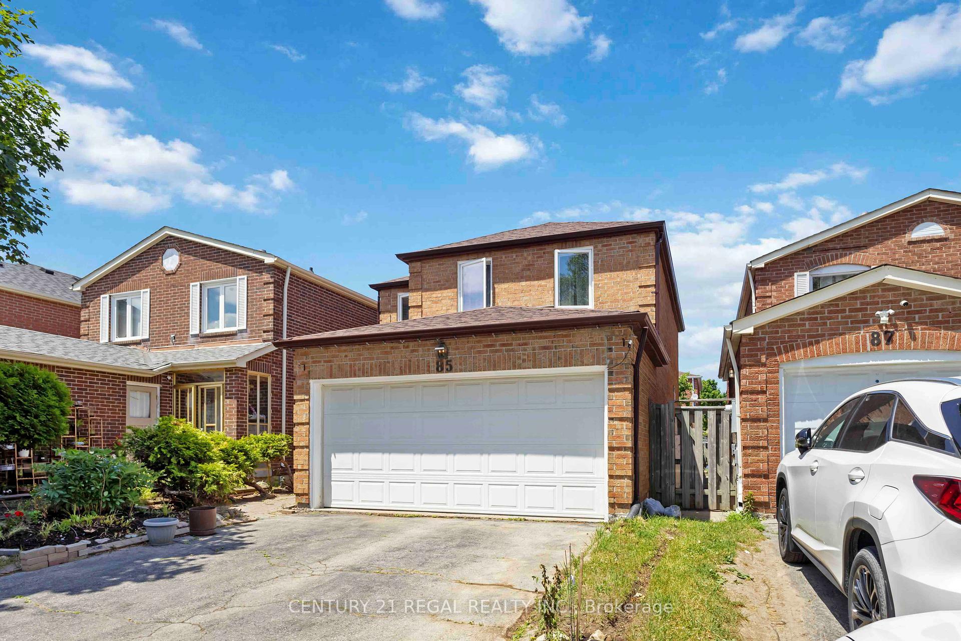 Photo de la propriété: 85 Nettlecreek Crescent ON M1V 4L2