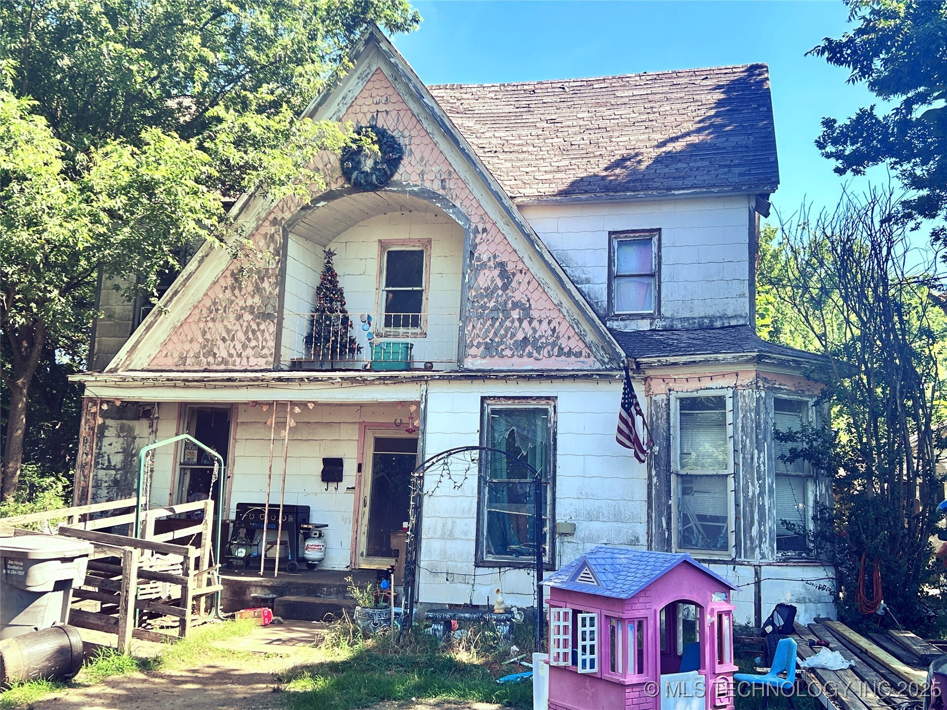 Property Photo: 101 NE 2nd Street OK 74467
