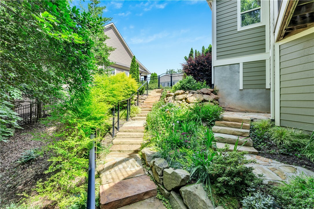 Property Photo: 200 Saluda Run Drive SC 29673