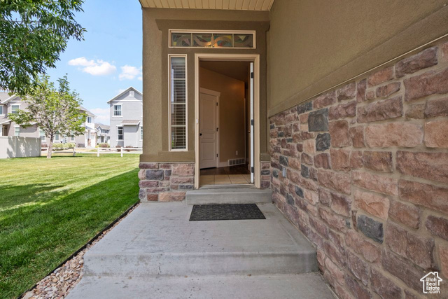 Property Photo: 1556 N Venetian Way W UT 84045