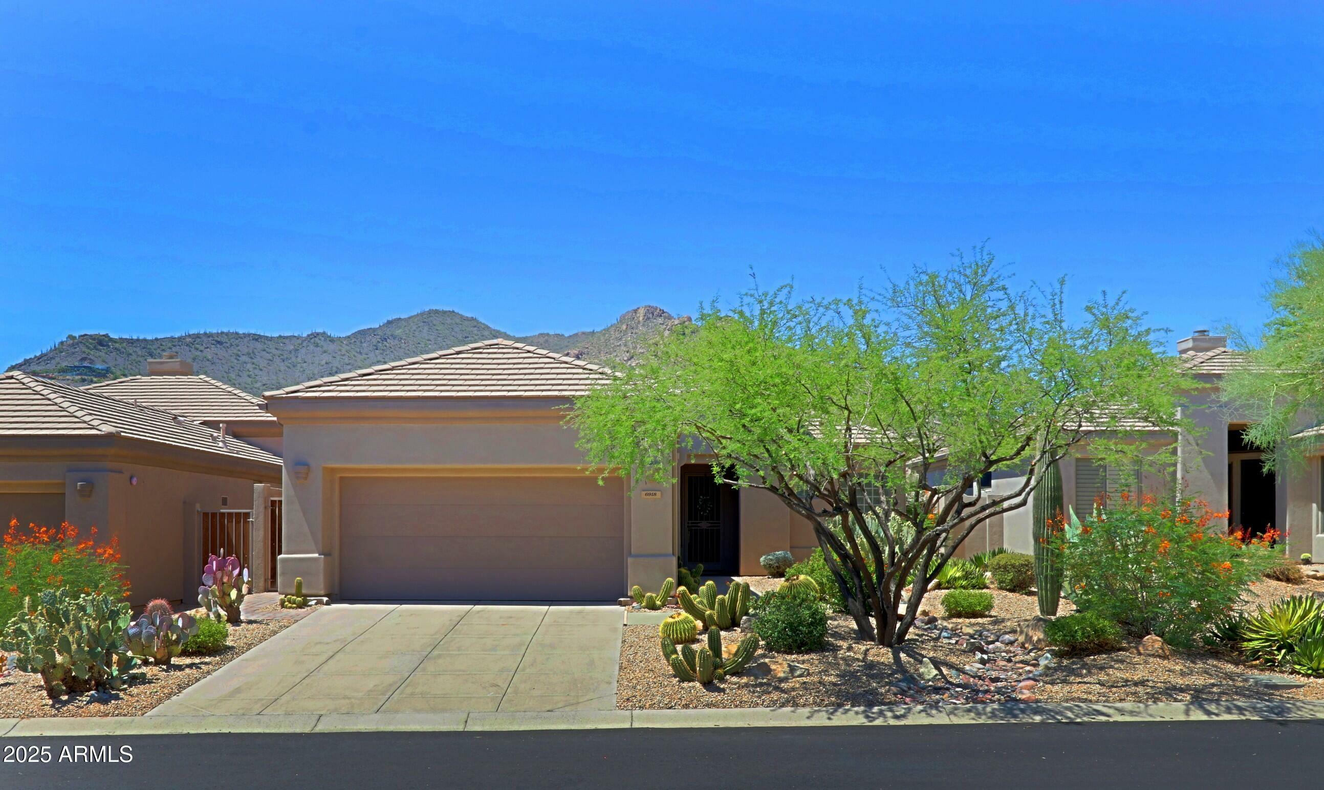 Property Photo:  6918 E Nightingale Star Circle  AZ 85266 