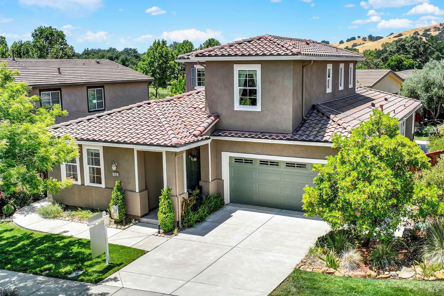 Property Photo: 4905 Couples Circle CA 94533