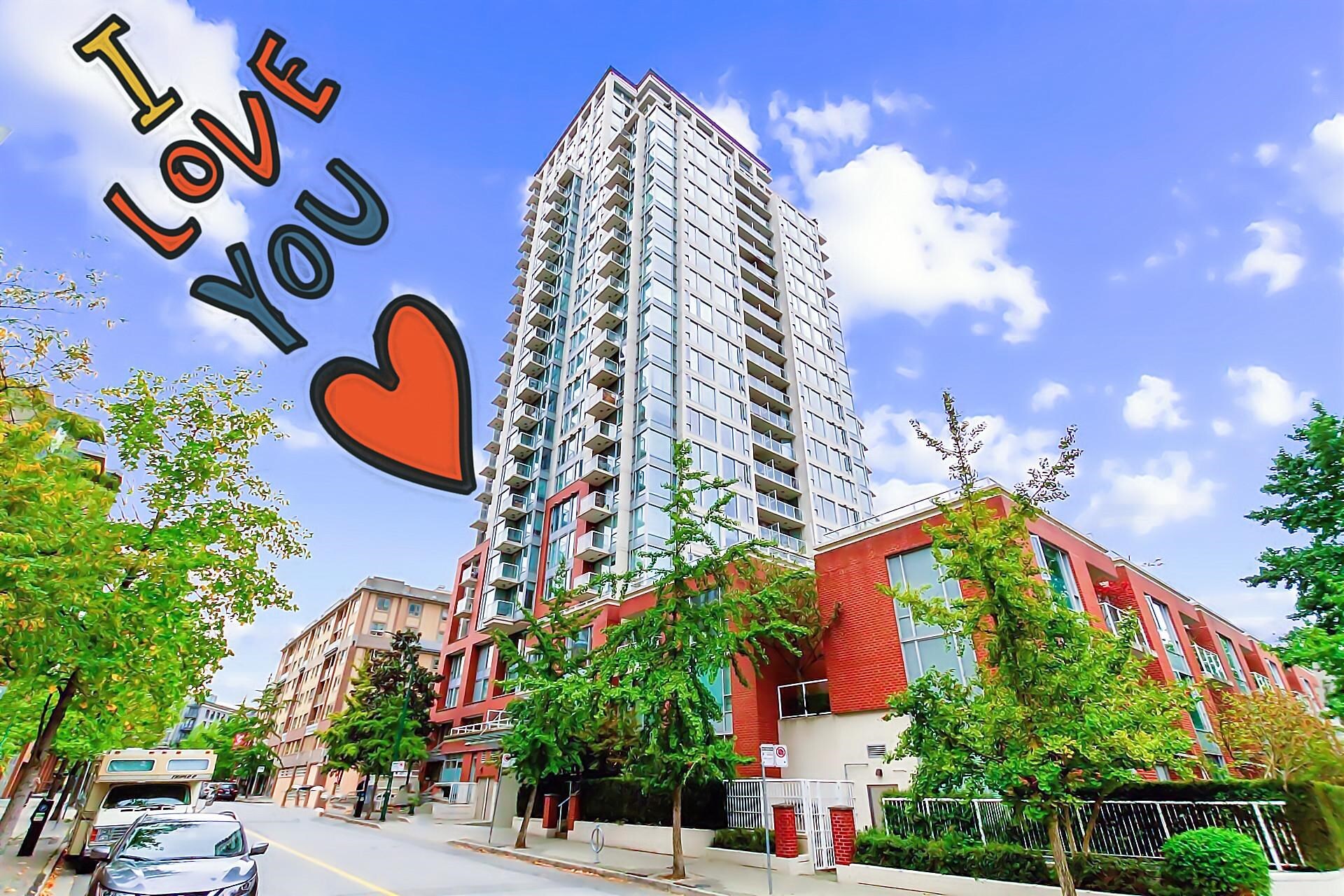 Property Photo: 550 Taylor Street 1110 BC V6B 1R1