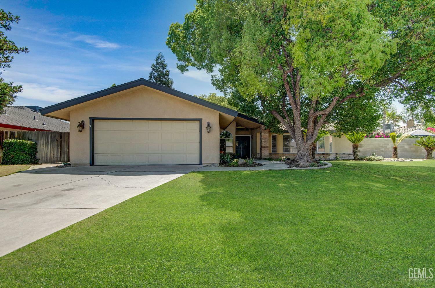2708 Oak Bush Court  Bakersfield CA 93311 photo