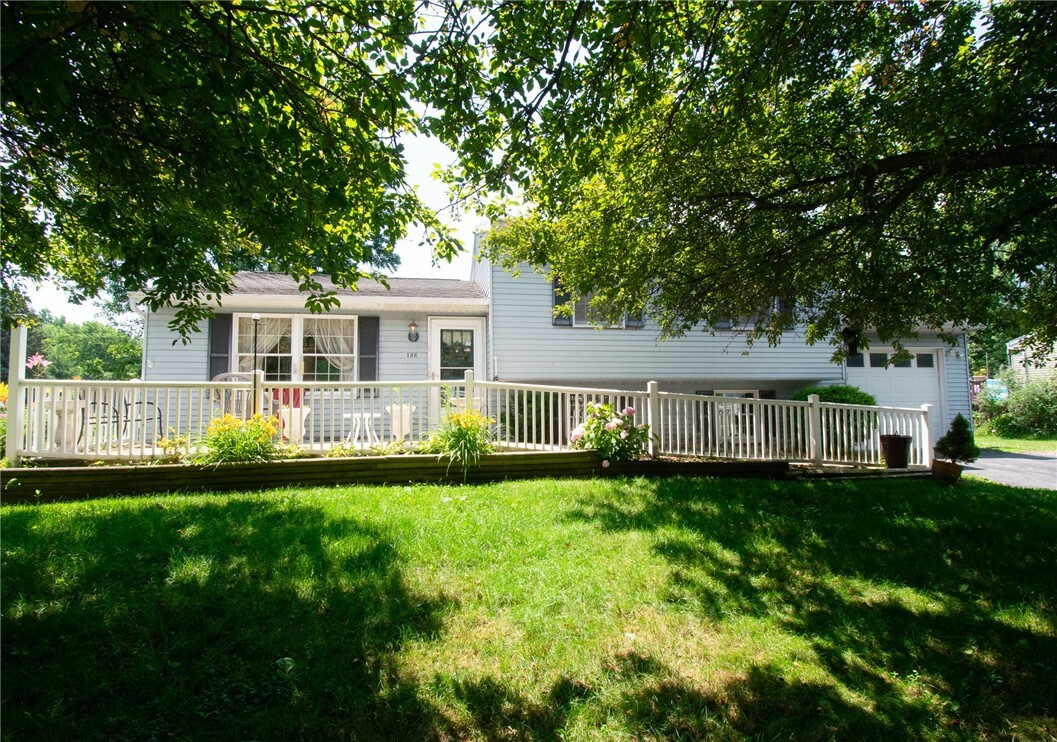 Property Photo:  188 Overland Trl  NY 14586 