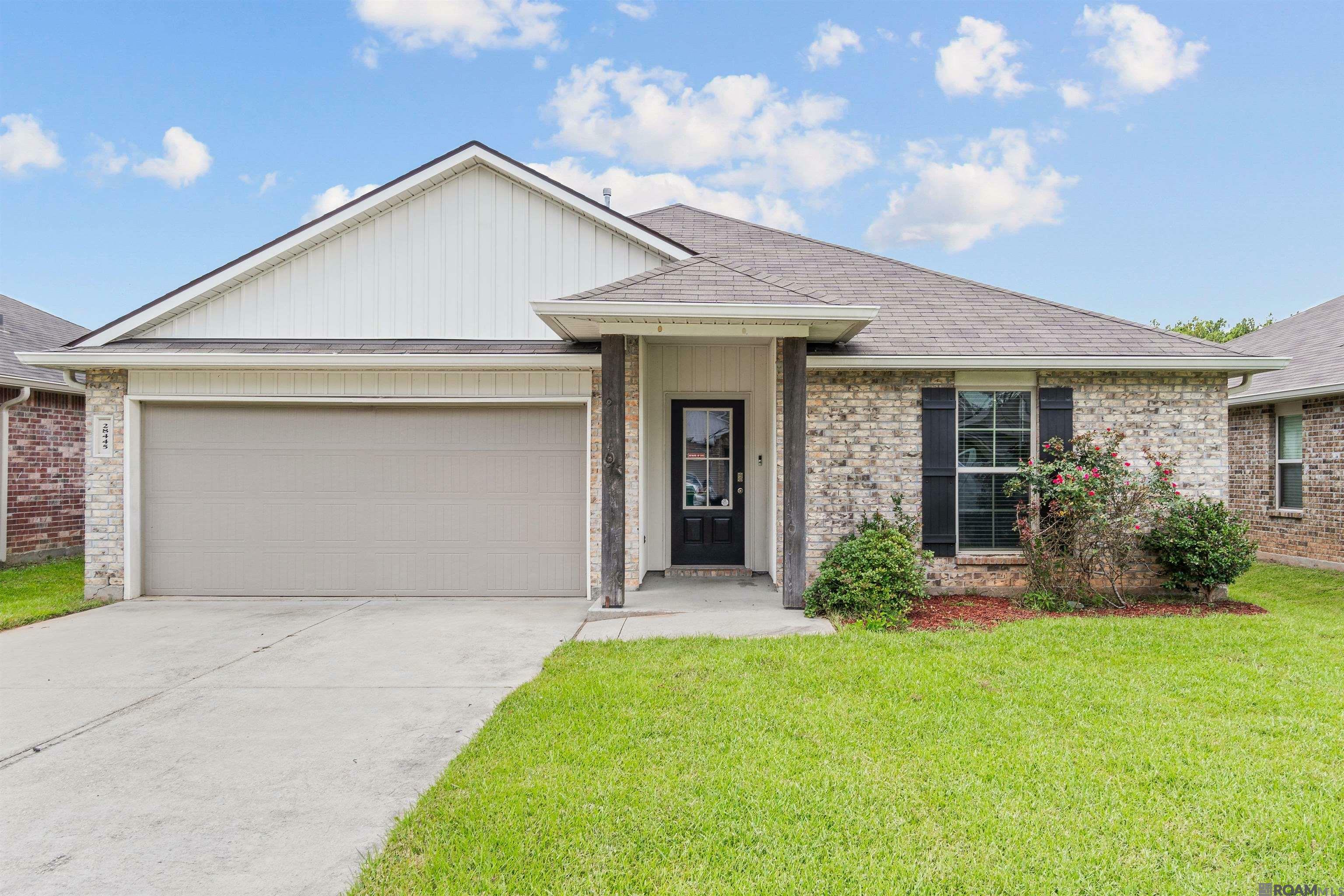 Property Photo: 28445 Evangeline Ln LA 70711