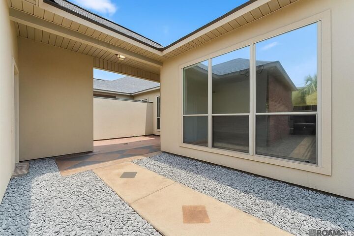 Property Photo:  7062 Caddy'S Ct  LA 70737 