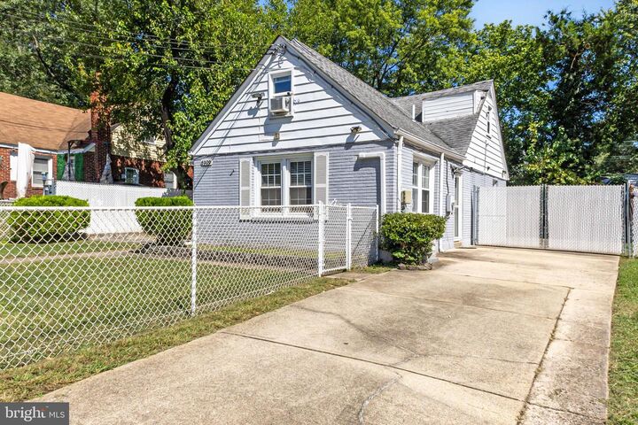 Property Photo:  6909 Standish Drive  MD 20784 