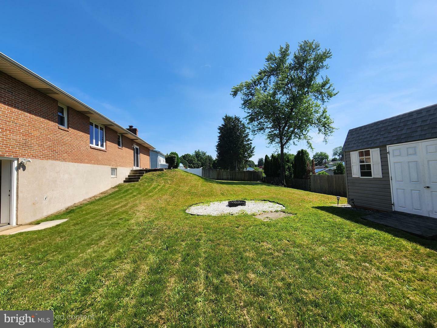 Property Photo: 52 Thornwood Road PA 17112