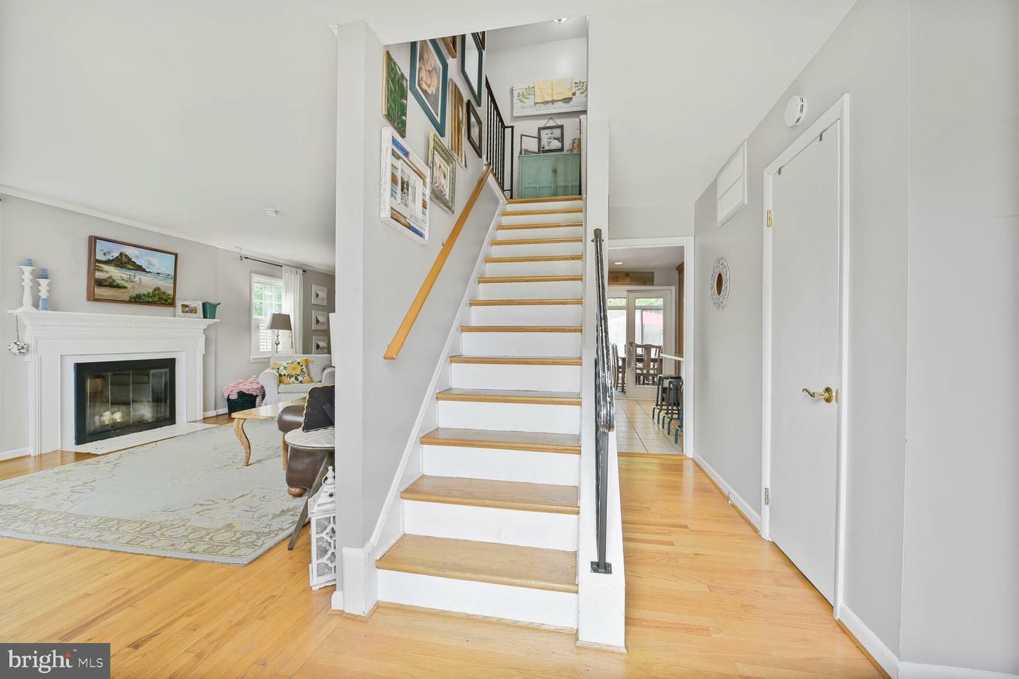 Property Photo:  7611 Kingsbury Road  VA 22315 