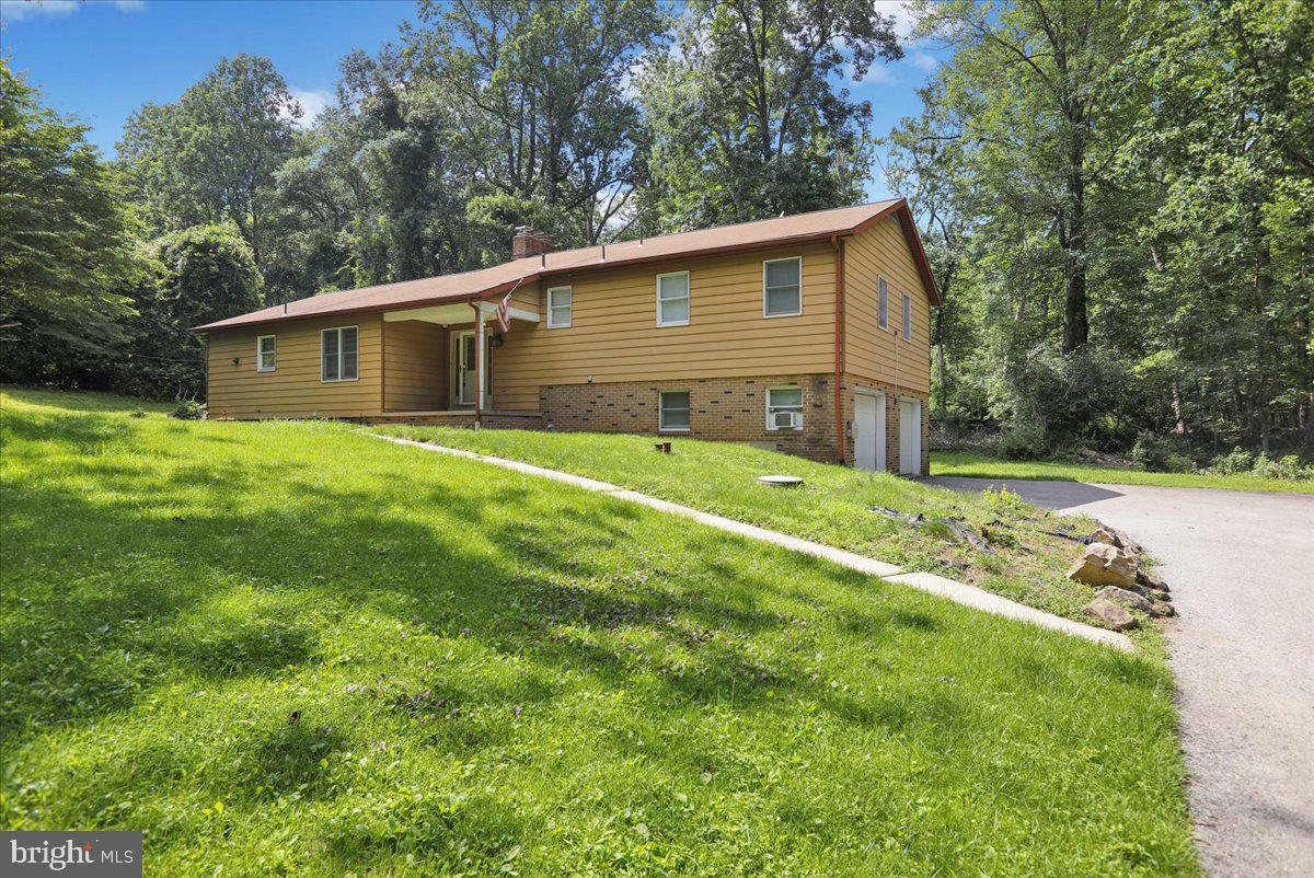 Property Photo: 2617 Hill Road PA 19606