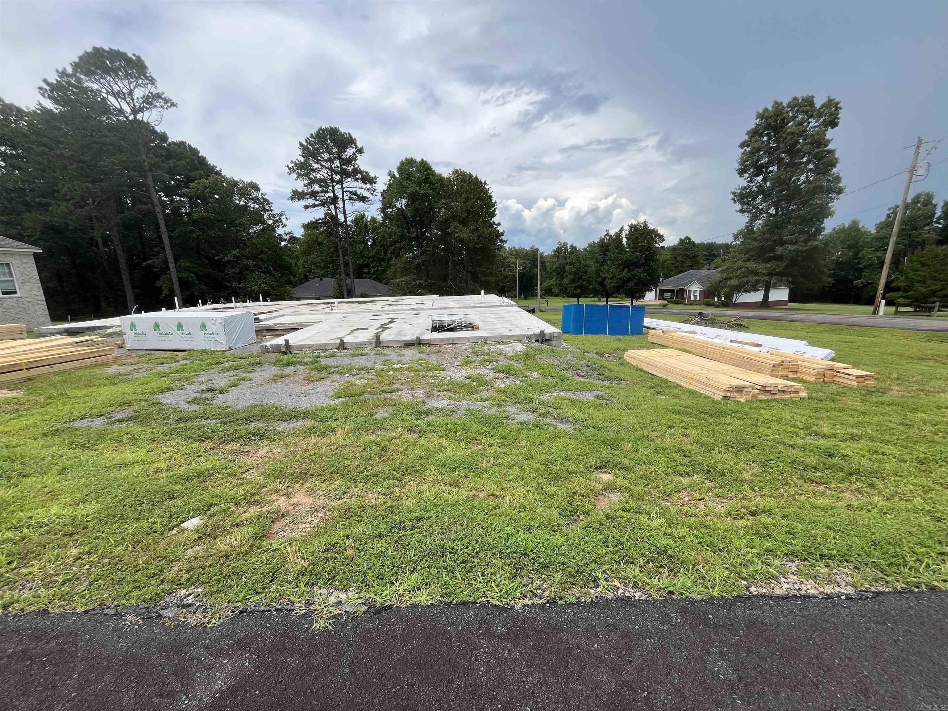 Property Photo: 2-B Silverleaf Cove AR 72058