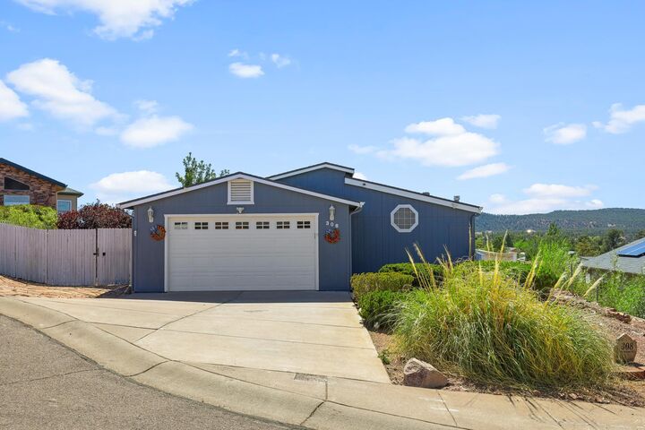 Property Photo: 308 S Sandstone Point AZ 85541