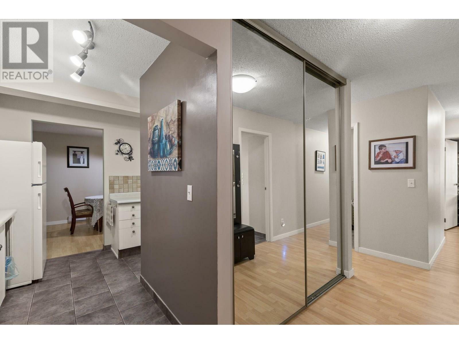Property Photo: 1035 Bernard Avenue 108 BC V1Y 6P7
