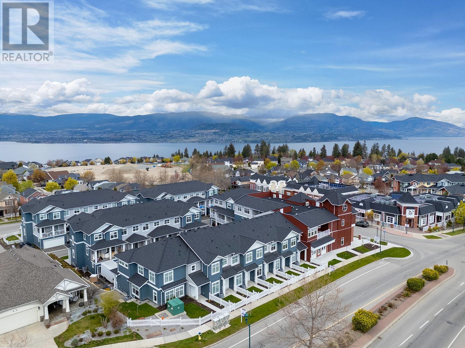 Photo de la propriété: 5300 Main Street 118 BC V1W 0C1