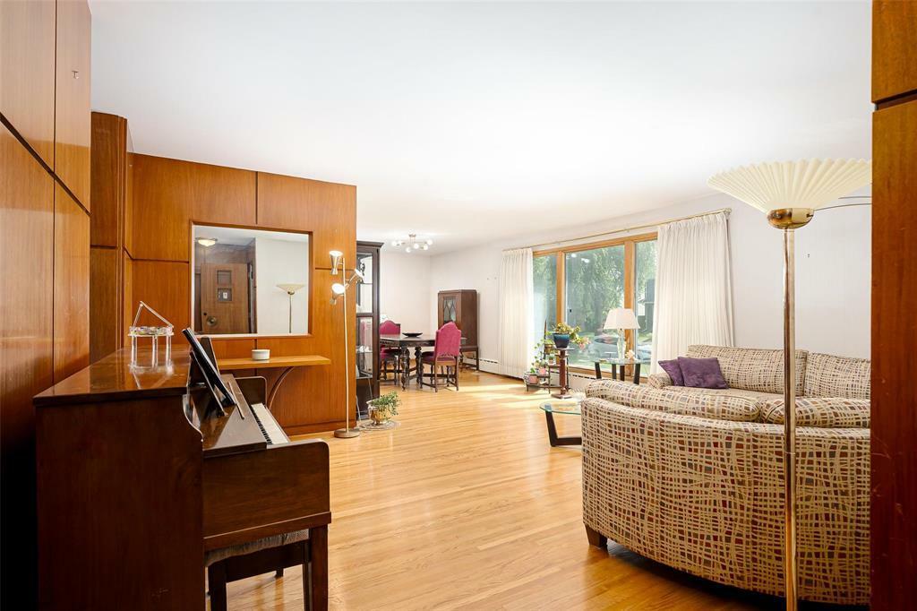 Property Photo: 469 Cordova Street MB R3N 1A8