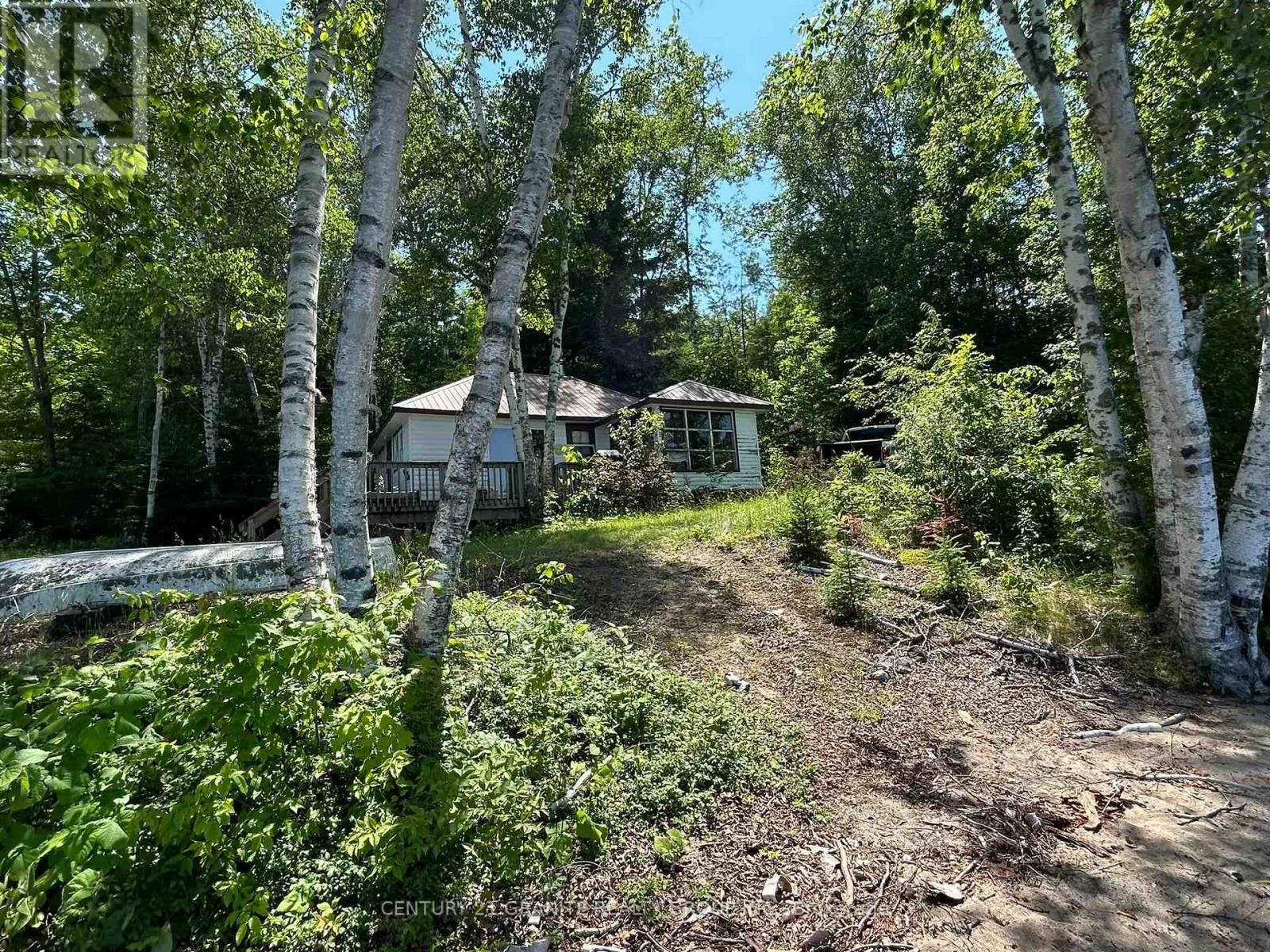 1536 Papineau Lake Road  Hastings Highlands (Wicklow Ward) ON K0L 2R0 photo