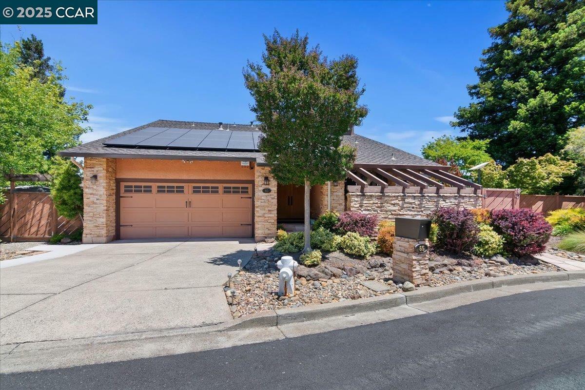 Property Photo:  65 Saint Thomas  CA 94523 
