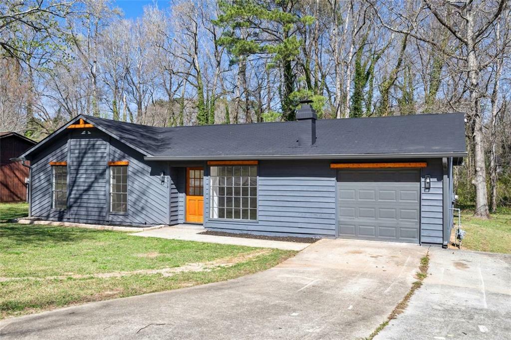 Property Photo: 8212 Englewood Trail GA 30274