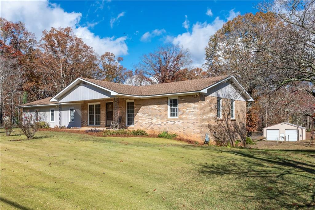 Property Photo: 34 Oakmont Drive GA 30143