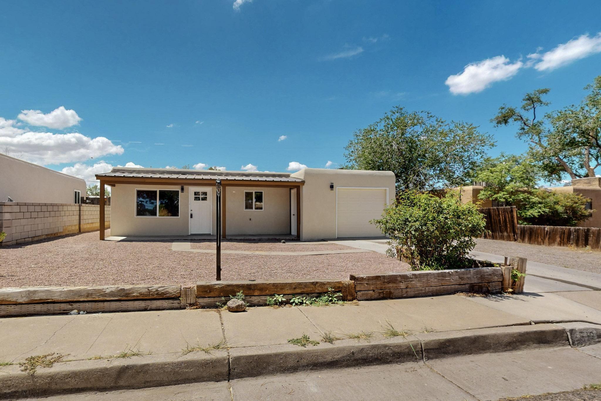 Property Photo:  5512 Arvilla Avenue NE  NM 87111 