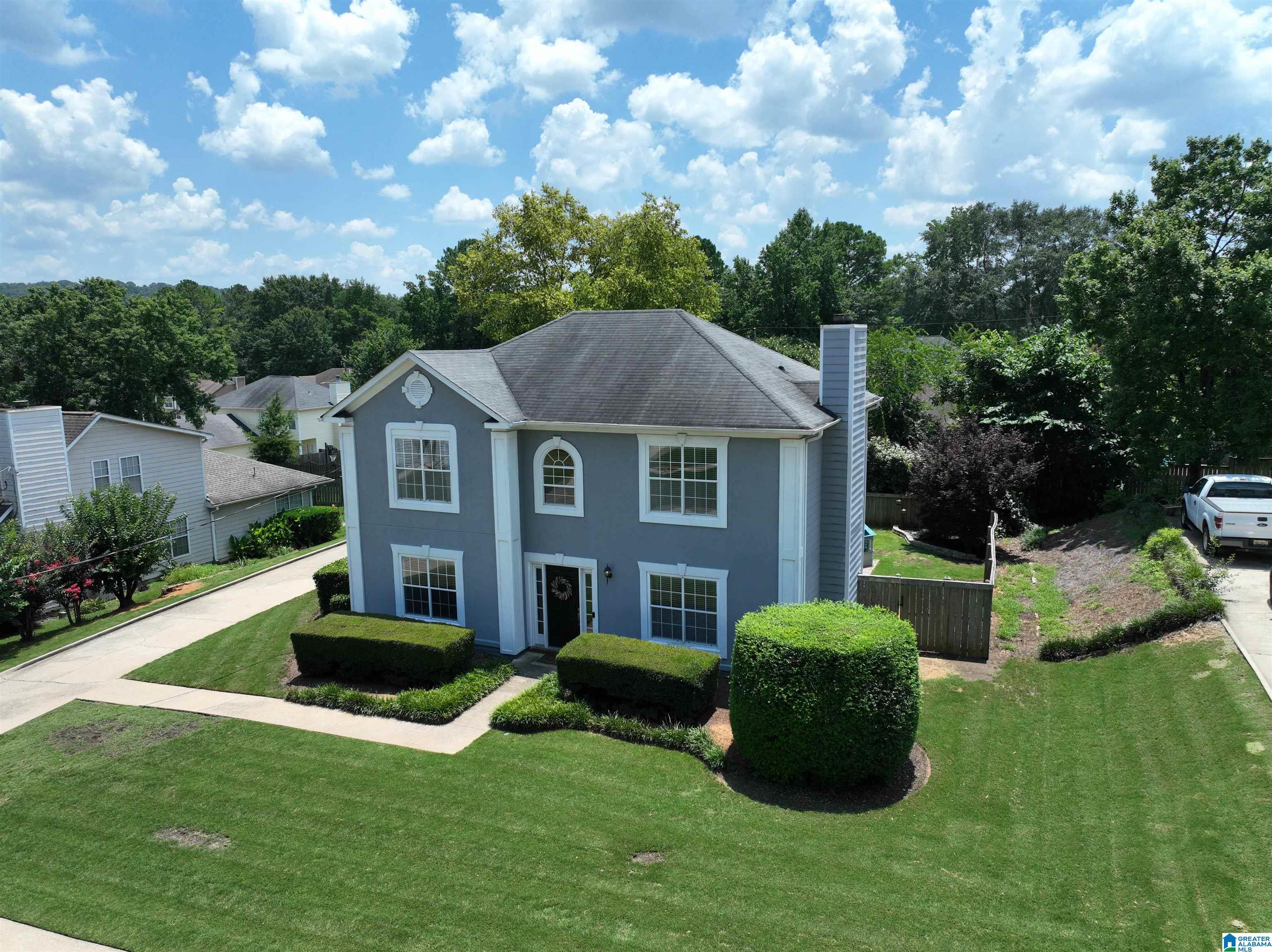 Property Photo: 2844 Bridlewood Terrace AL 35080