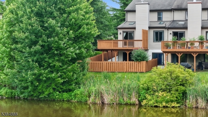 56 Elm Ter  Raritan Twp. NJ 08822 photo