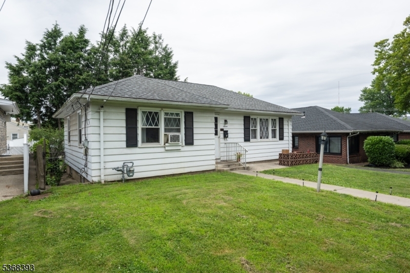 Property Photo: 7 Clark St NJ 07644