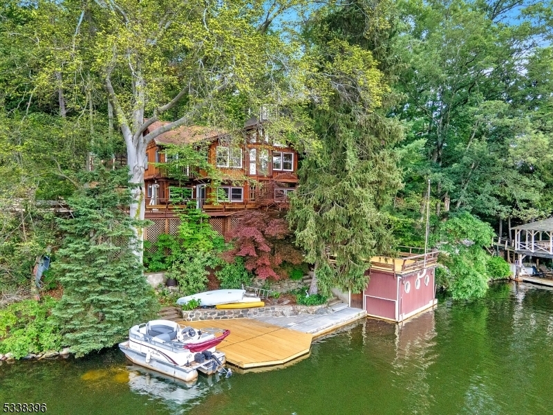 Property Photo: 148 Pine Tree Rd NJ 07403